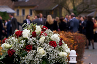 A Meaningful Memorial Service A Meaningful Memorial Service